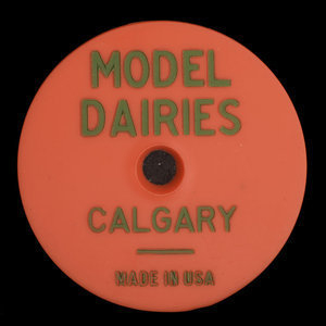 Canada, Model Dairies Limited, 1 pint, standard milk : April 12, 1965