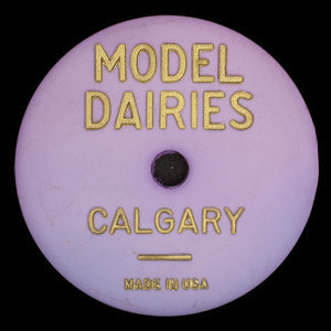 Canada, Model Dairies Limited, 1 quart, standard milk : April 12, 1965