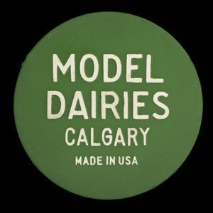 Canada, Model Dairies Limited, 1 quart, homo milk : April 12, 1965