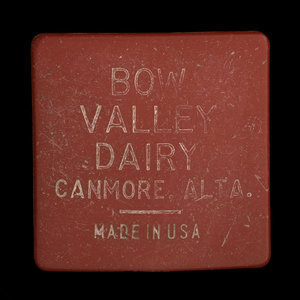 Canada, Bow Valley Dairy, 1 quart, milk : 1951