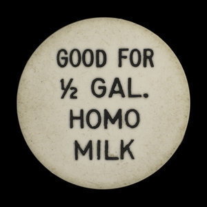 Canada, Claresholm Dairy, 1/2 gallon, homo milk : 1969