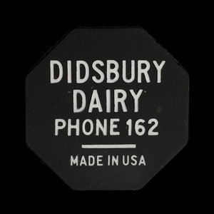 Canada, Didsbury Dairy, 1 pint, milk : November 1959