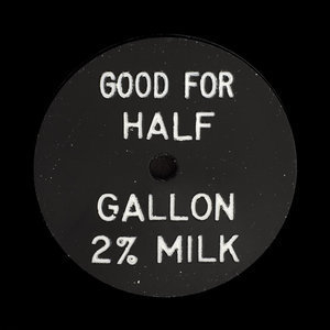 Canada, Silverwood Dairies Ltd., 1/2 gallon, 2% milk : April 1960