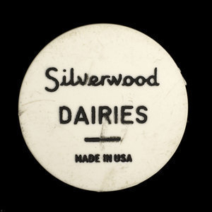 Canada, Silverwood Dairies Ltd., 1/2 gallon, homo milk : 1976