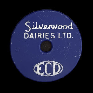 Canada, Silverwood Dairies Ltd., 1 quart, milk : 1955