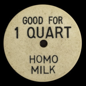 Canada, Crystal Dairy Ltd., 1 quart, homo milk :