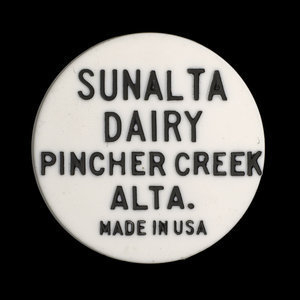 Canada, Sunalta Dairy, 1/2 pint, chocolate milk :