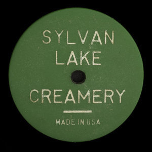 Canada, Sylvan Lake Creamery, 1 quart, homo milk : September 1, 1967