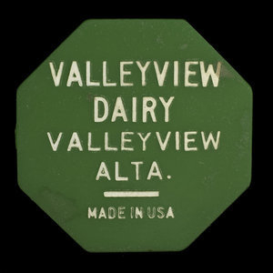 Canada, Valleyview Dairy, 1 quart, milk : 1971