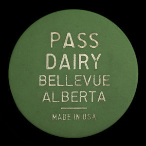 Canada, Pass Dairy Ltd., 1 quart, standard milk :