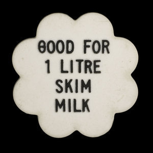 Canada, Alpha Milk Co., 1 litre, skim milk :